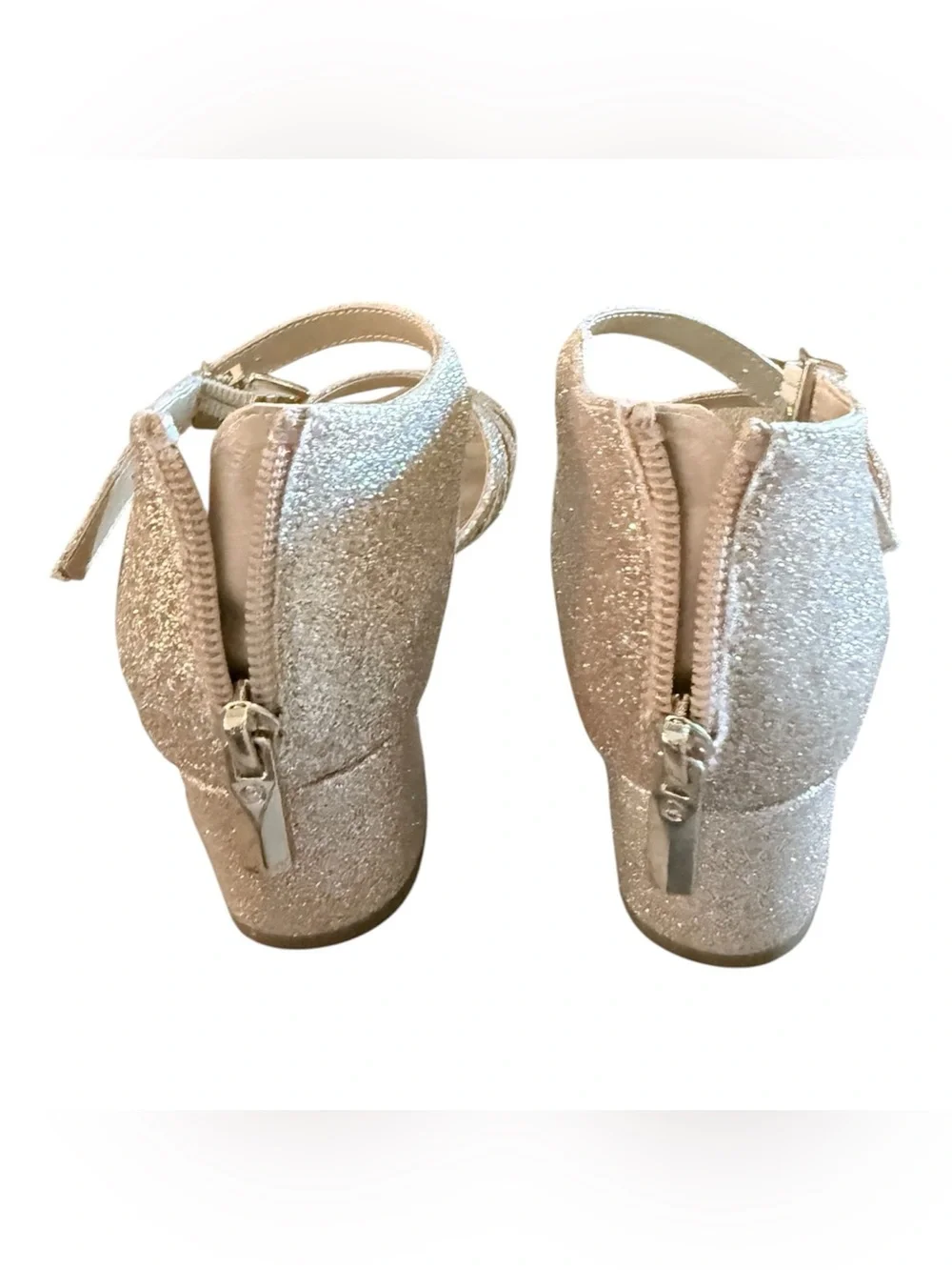 NWOT Michael Kors Kids 2 gold glitter dress sandals with an adjustable strap